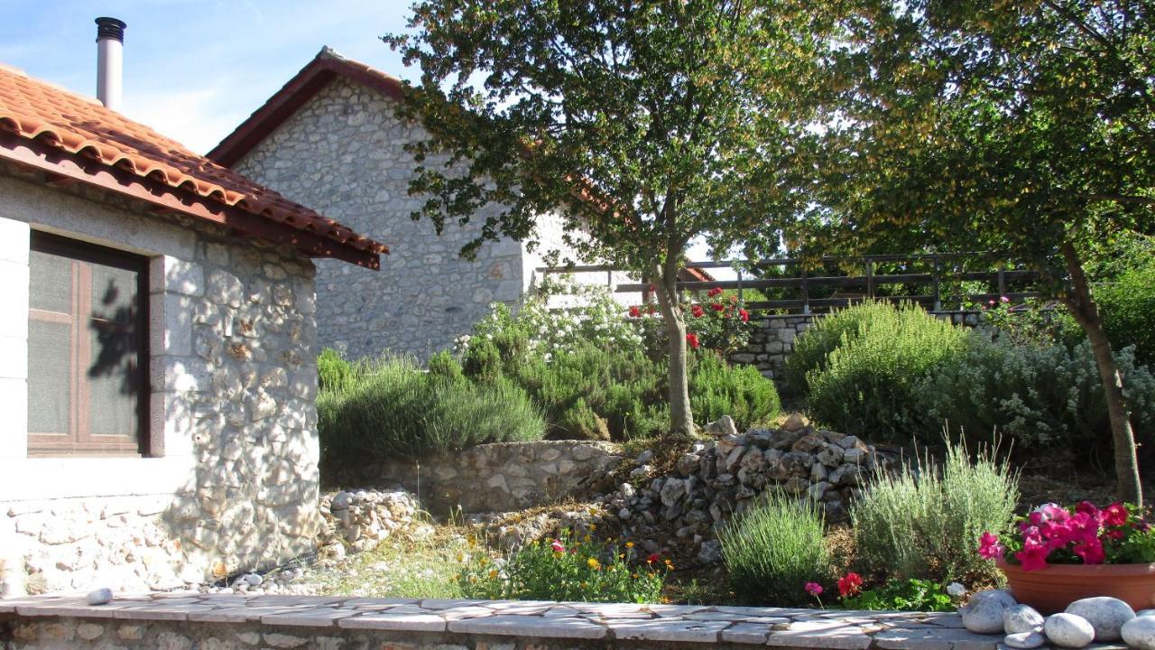 Arcadian Stone House In A Quiet Landscape, Leonidion Villa Poulithra Exterior photo
