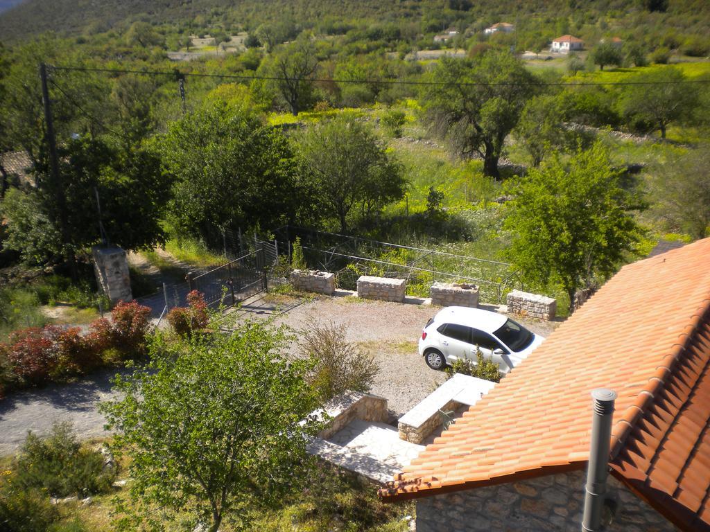 Arcadian Stone House In A Quiet Landscape, Leonidion Villa Poulithra Exterior photo
